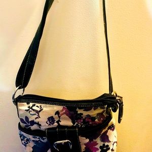 Croft and Barrow floral purse